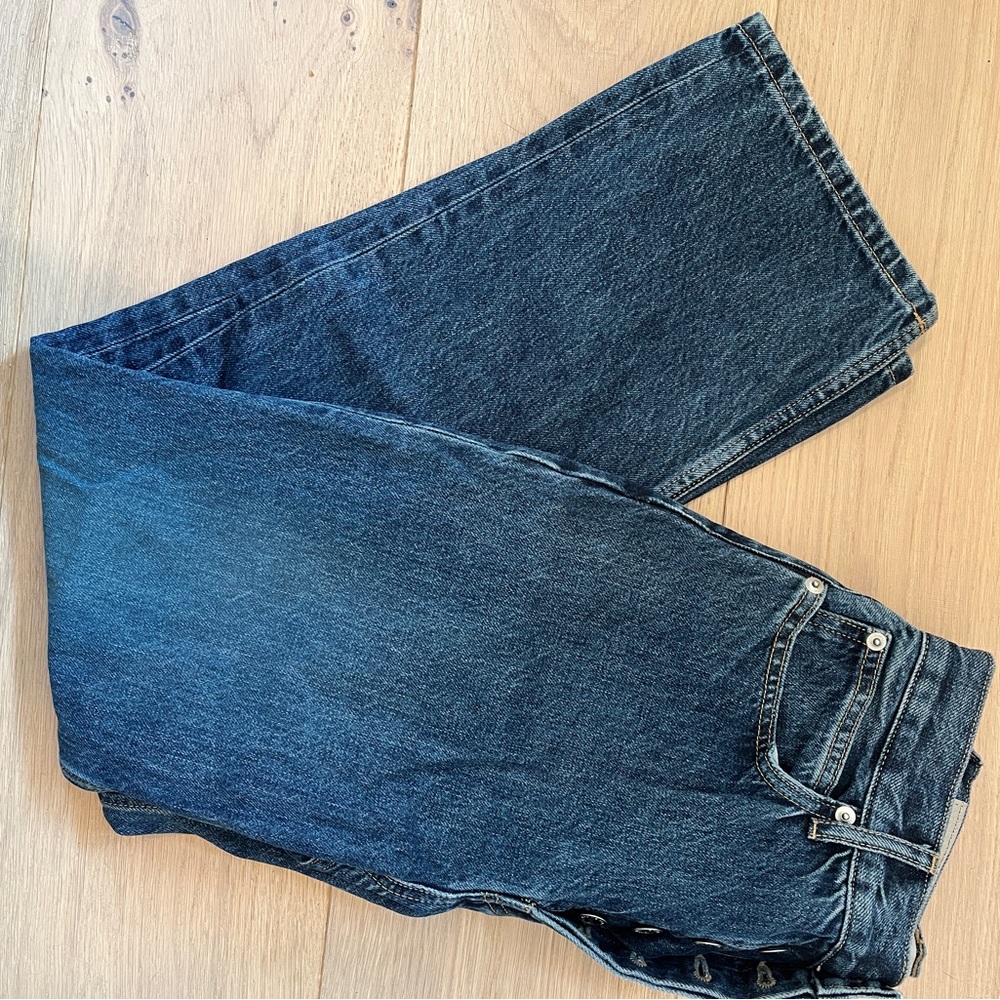Everlane 90’s way high jean. 25.